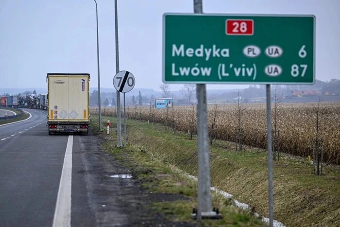 Польські фермери блокують пункт пропуску