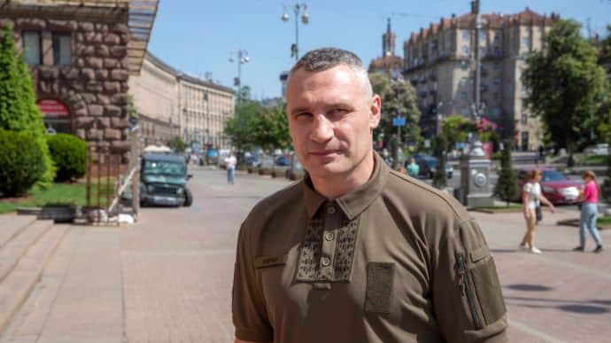 Кличко уволит чиновника, который шастал по ресторанам в комендантский час