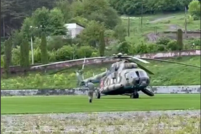 Вертолет Пашиняна совершил экстренную посадку (видео)