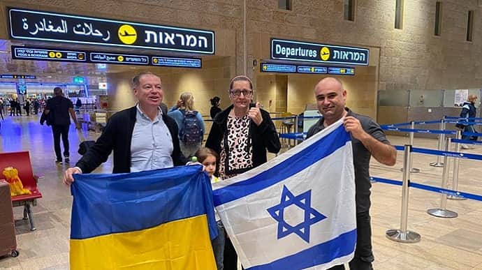 З Ізраїлю вилетів другий евакуаційний рейс з українцями