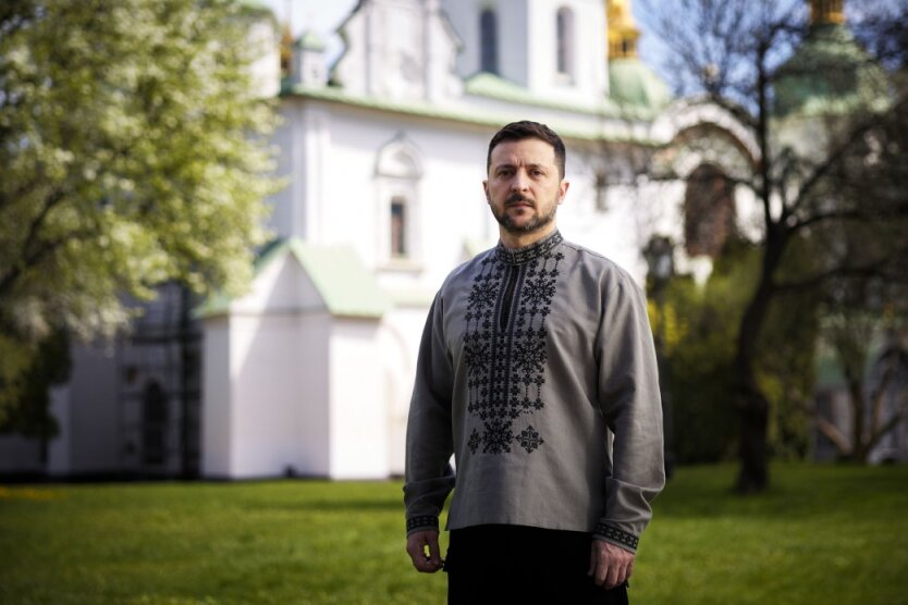 Президент Украины поздравляет с Пасхой