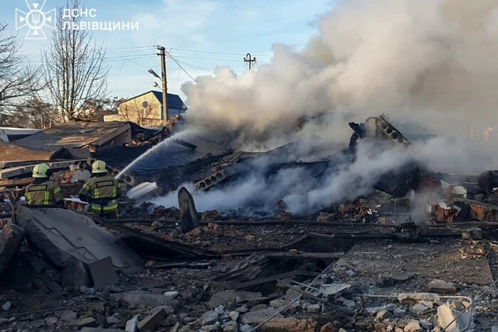 Удар по Львівщині: є жертви, пошкоджено мережу теплопостачання