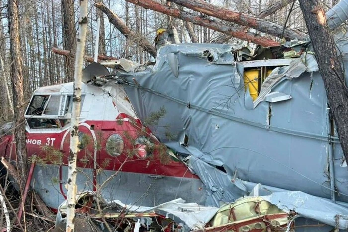 Упавшие обломки самолета Ан-3