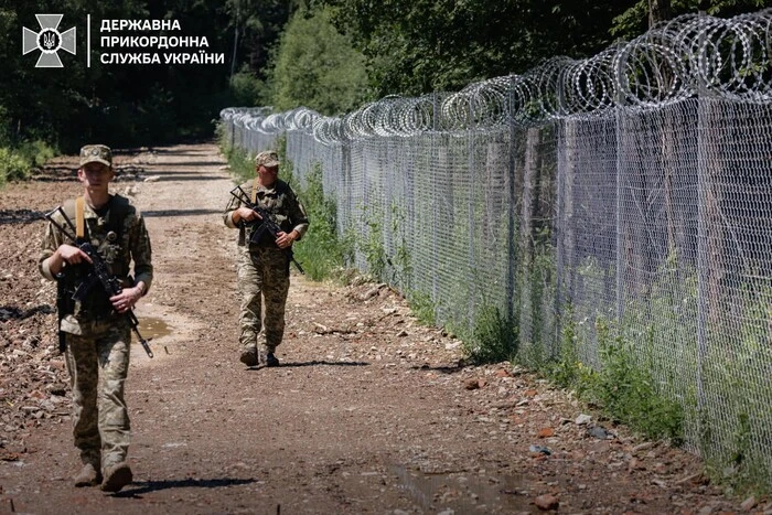 Ухилянти намагалися втекти через заміновану місцевість