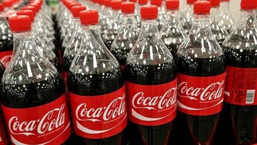 Українцям показали, что происходит с ценами на кока-колу, сок и минералку: уже 74 гривны за литр 