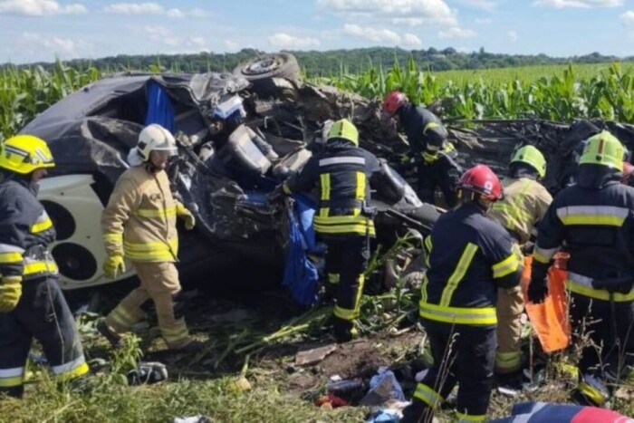 Місце ДТП на Рівненщині з автобусом