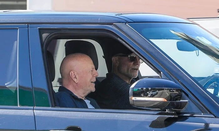 Bruce Willis living with dementia diagnosis