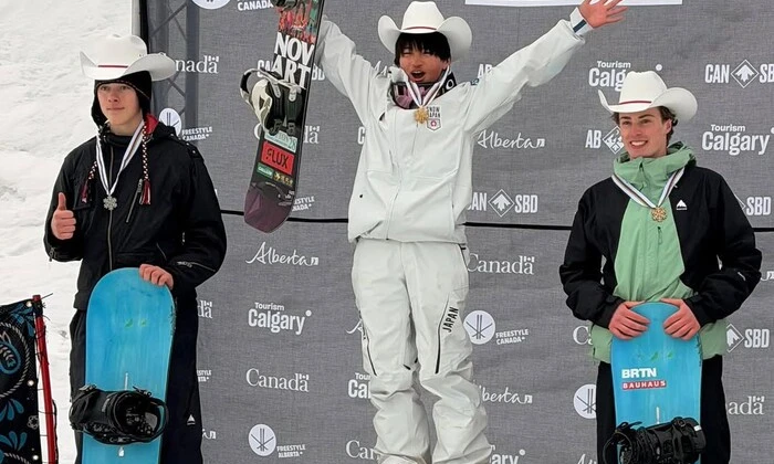 Ukrainian snowboarder Luchkin on the podium