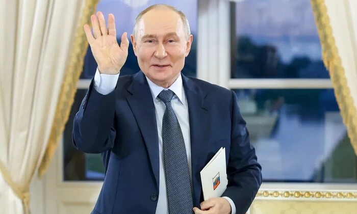 Putin remains inactive amid declining popularity