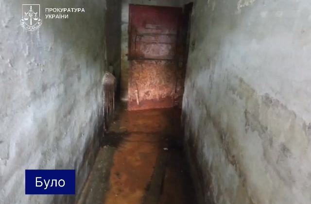 Порушене затоплене приміщення у Києві