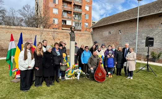 Погруддя Лесі Українки в Годмезевашаргеї