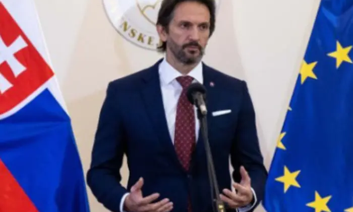 Slovakia and Hungary Against Ukraine in NATO