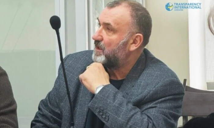 Допрос эксзаместителя министра обороны