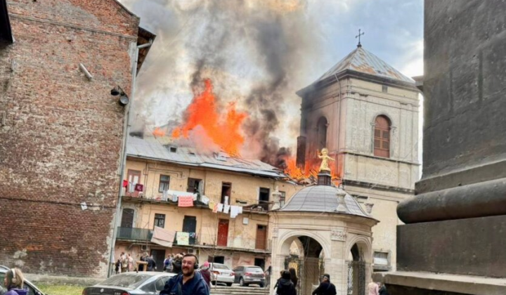 Destroyed houses and UNESCO objects