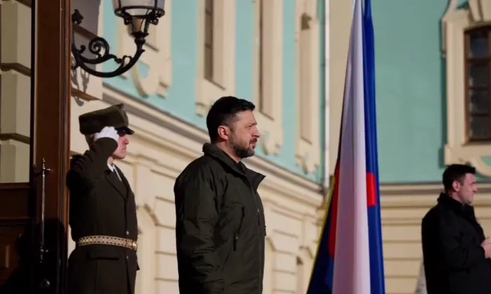 Зеленський про ППО: частини системи без ракет