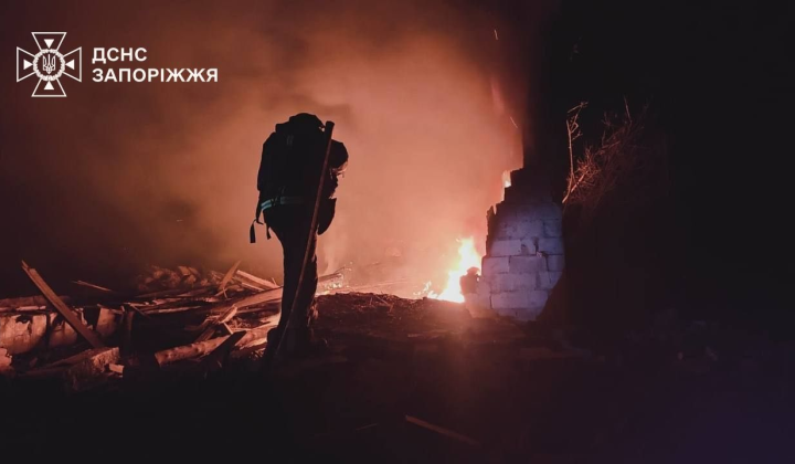 Безпілотники атакували Запорізький район: загинула людина, пожежі