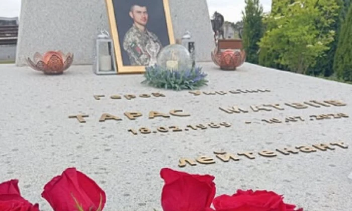 Damaged grave of Hero of Ukraine Taras Matviyiv