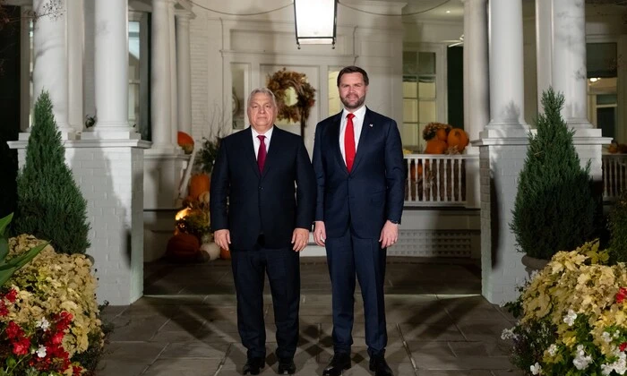 VP of the USA Jay Di Vens travels to Hungary