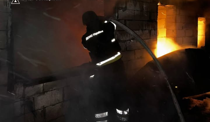 Обстріл Херсона, постраждала жінка