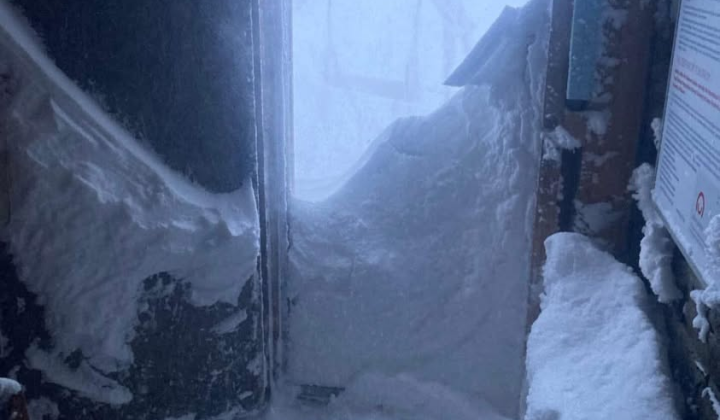 Frost and hurricane winds in the Carpathians