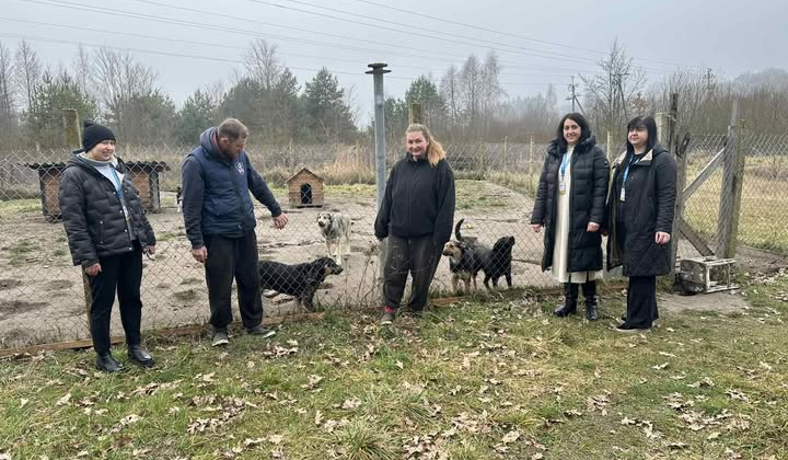 Міграційна служба дарує подарунки тваринам