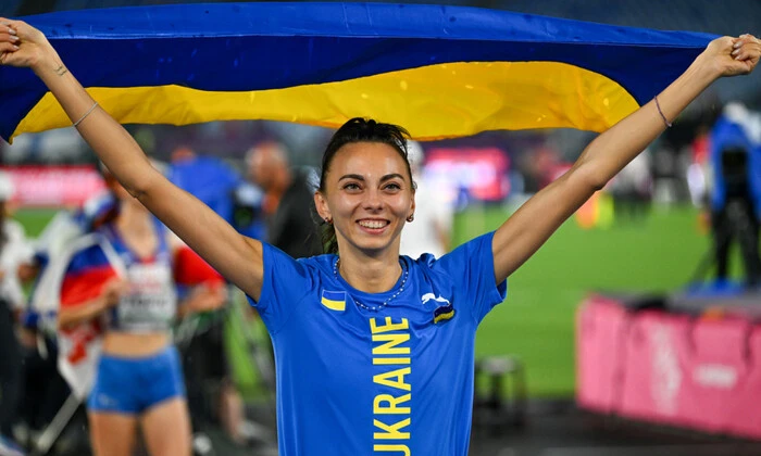 Ukrainian Geraschenko on the podium