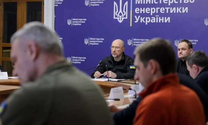 Technological accident paralyzes energy system of Ukraine