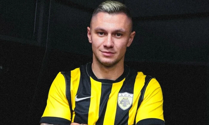 Maxim Zubkov on the football field