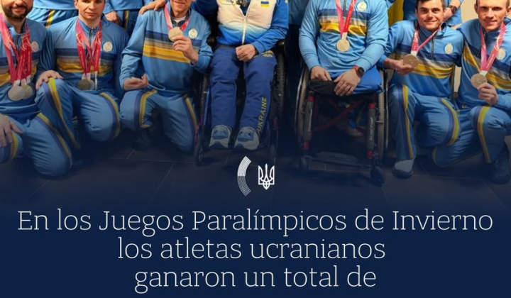 Ukrainian athletes on the podium with medals