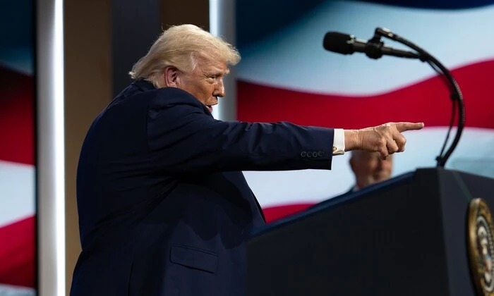 Trump discusses war funding