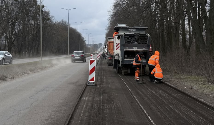 Frontline roads to receive additional 1.5 billion UAH
