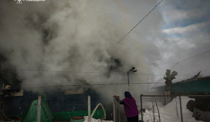 Fire in Lviv region: rescuers saved buildings