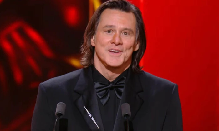 Jim Carrey's lover on stage