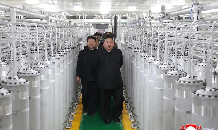 Kim Jong-un inspects uranium plant