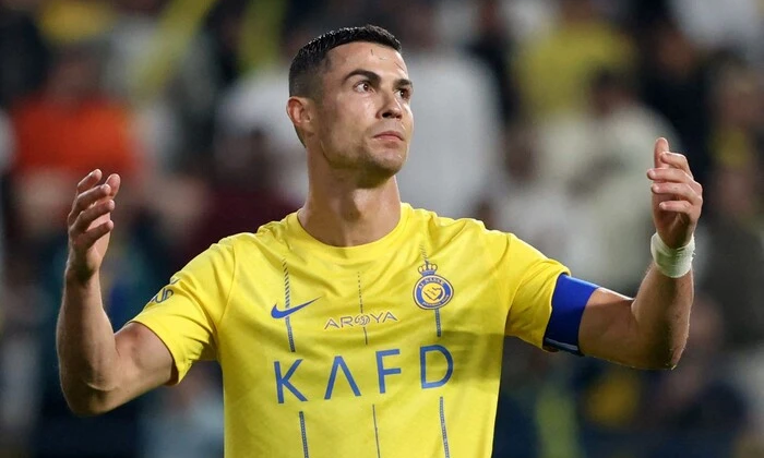 Ronaldo treating injury in Spain