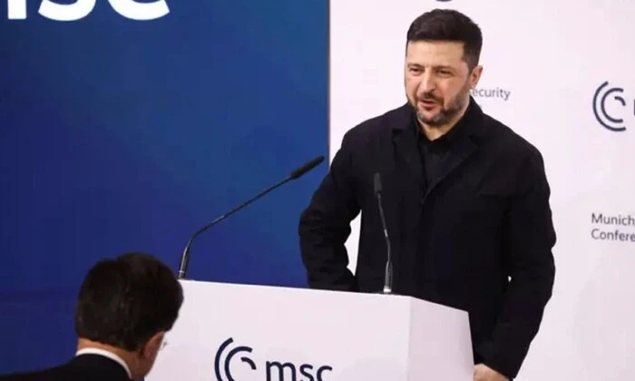 Zelensky surrounded by drones at Munich forum