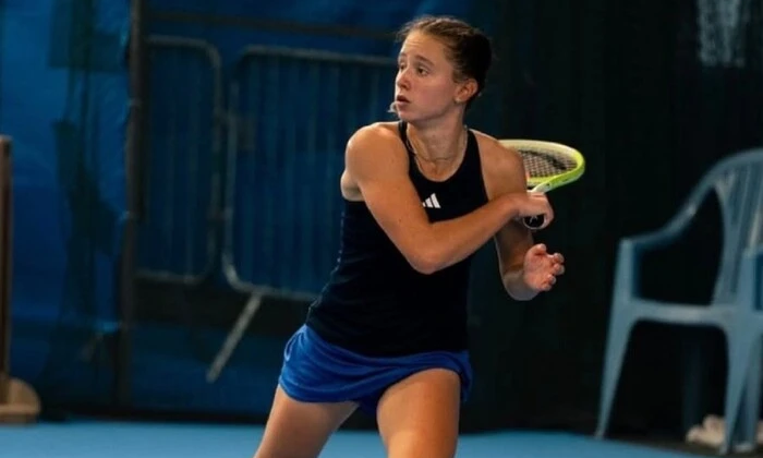 Veronika Podrez on the tennis court