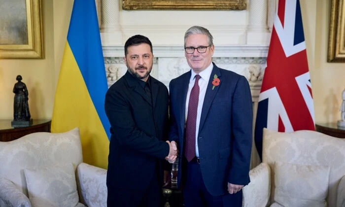 Keir Starmer meets with Zelensky