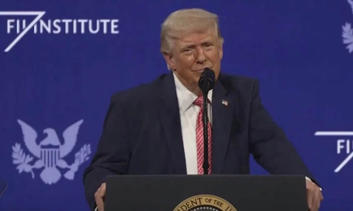 Trump discusses peace in Ukraine