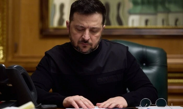 Zelensky and Trump discussing negotiations
