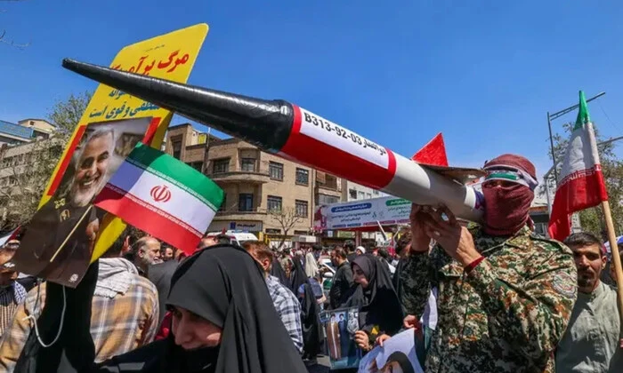 Iran calls for a review of relations with neighbors
