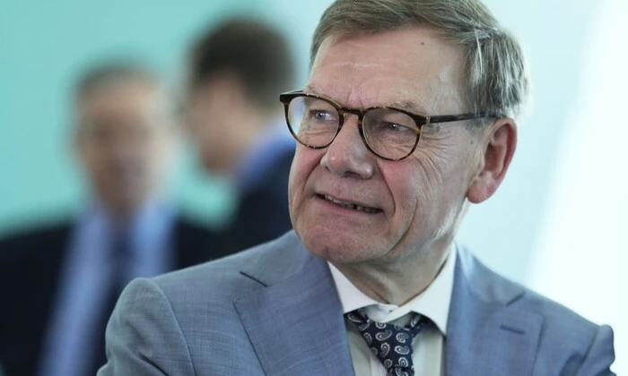 Minister of Foreign Affairs with Russian track