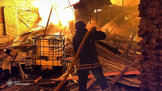 Extinguishing fire at the warehouse in Novgorod-Siversky