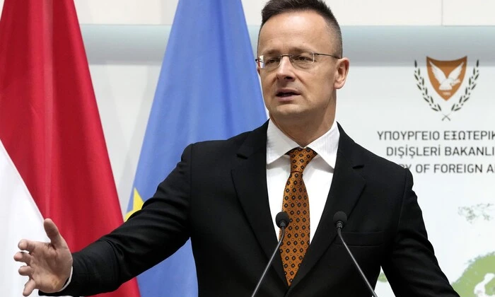 Hungarian Minister informs Lavrov