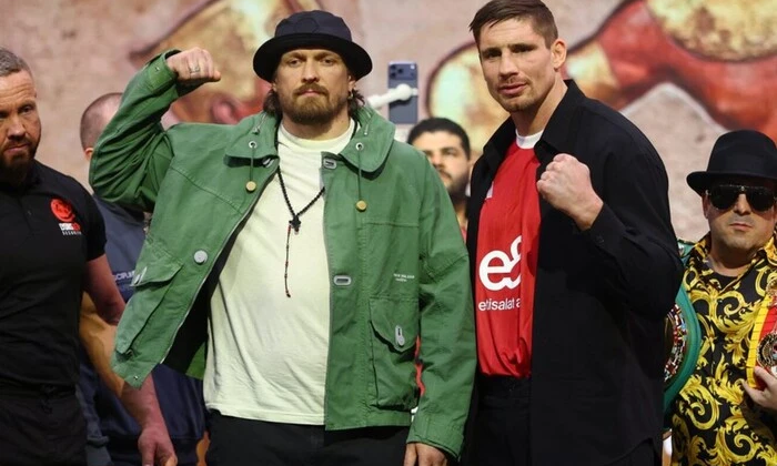 Photo of Oleksandr Usyk with ranking of boxers