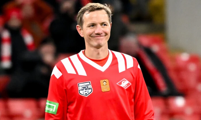 Pavlyuchenko at 'Peacekeeper' base due to children's forum