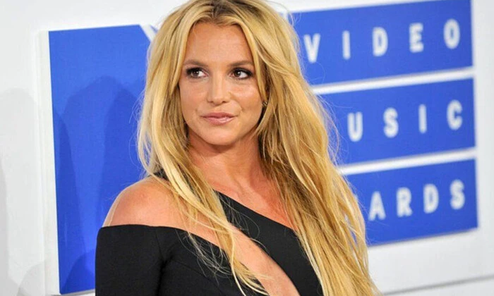 Britney Spears voluntarily started treatment