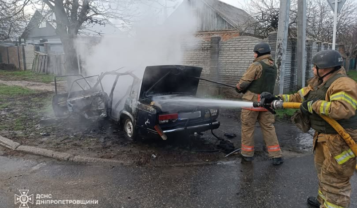 FPV drone attacking car in Nikopol
