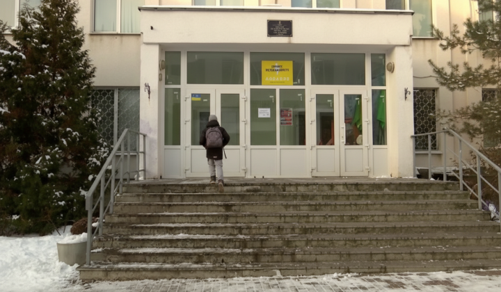 Київські школи відновлюють навчання з 2 лютого