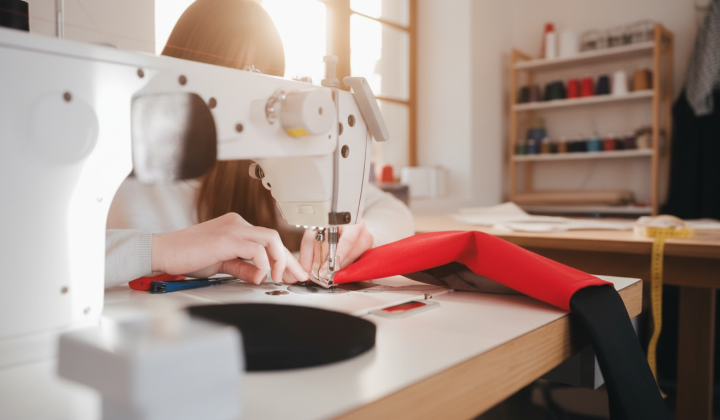 Vacancies for workers with tools and machines